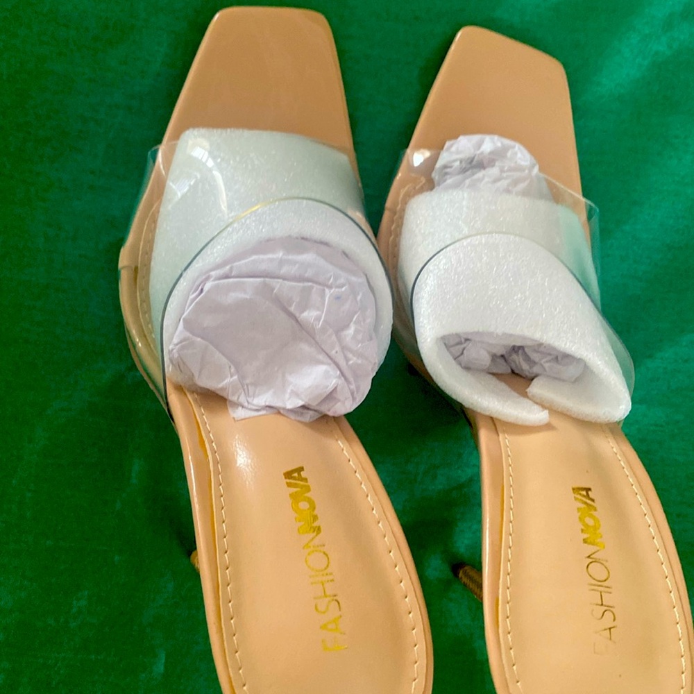 Nude Heel Slide